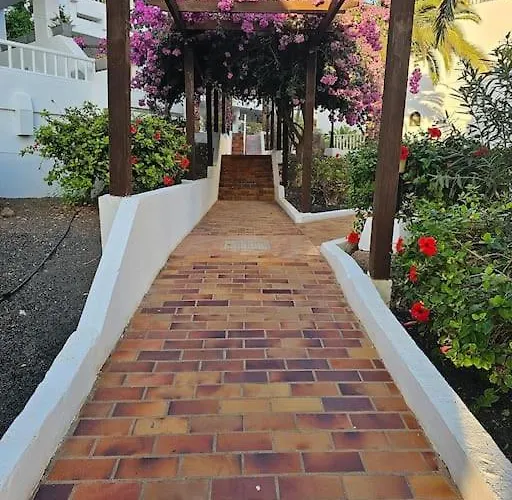 Apartamento Con Piscina A 500m De La Playa Costa Teguise